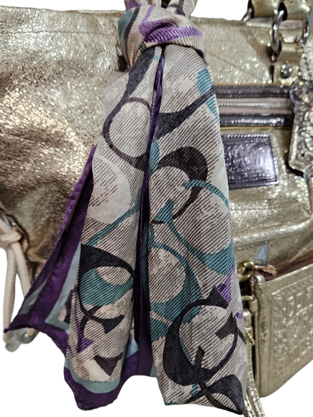 Coach Poppy "STAR" Spotlight Metallic Shoulder Bag w/matching Wristlet & Scarf - Picture 5 of 16